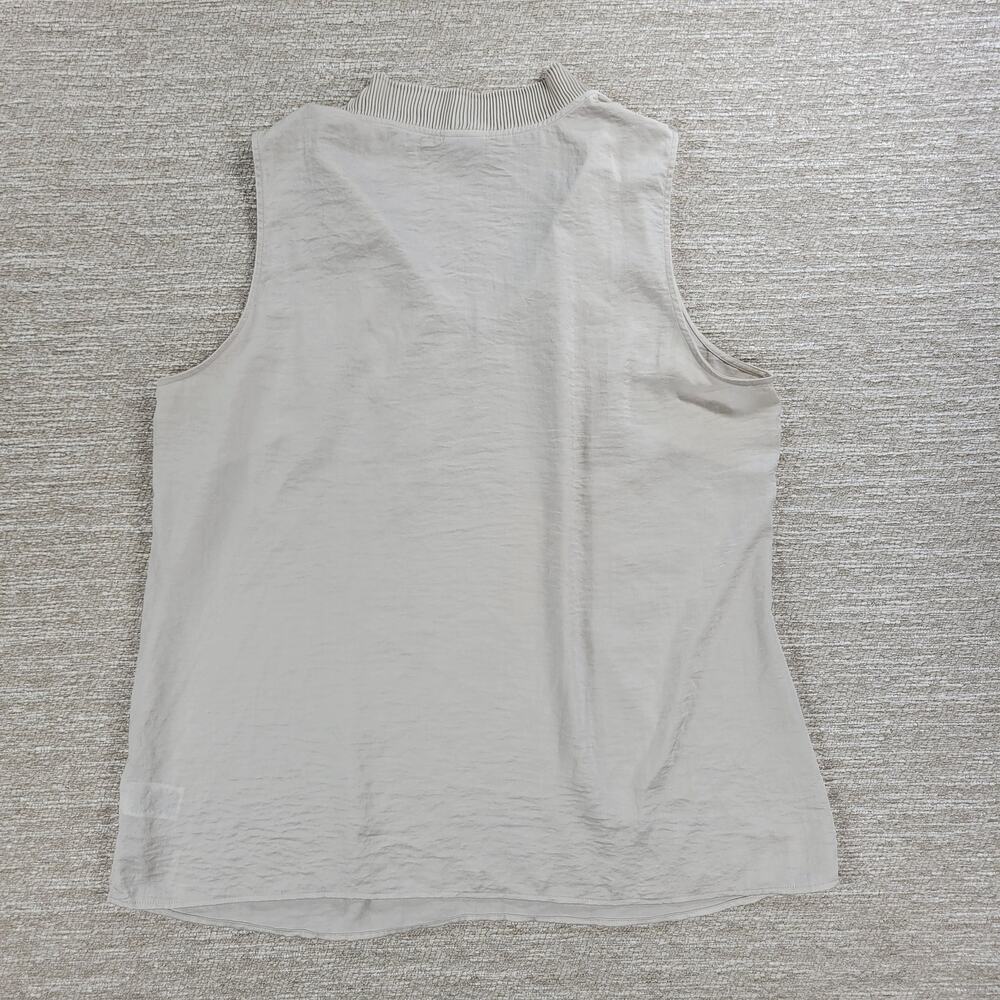 CAbi Snapshot Satin‎ Top Womens Large Ivory Pleated Collar V-Neck Tank Shirt - Picture 11 of 11